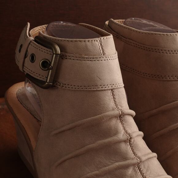 Earth Sandals Womens SZ 9.5B Taupe Adina Leather Wedge Ankle Wrap Boho Festival - Picture 5 of 16